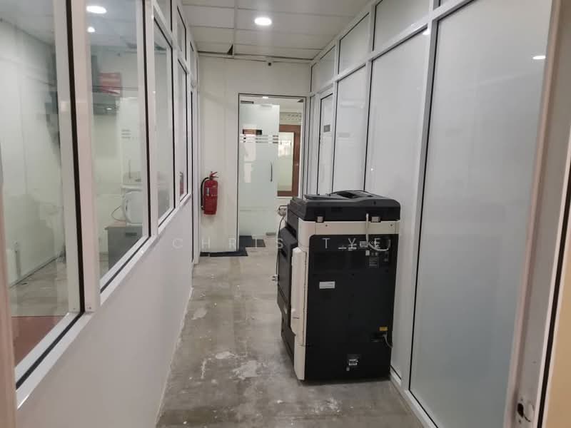 Pejabat untuk Dijual di Batu Caves (Selangor) - Chris Tye - Corridor - PropertyGuru.com.my