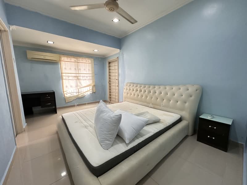 Rumah Teres 2 Tingkat untuk Disewa di Alam Damai (Cheras) - Kian Leap - Bedroom - PropertyGuru.com.my