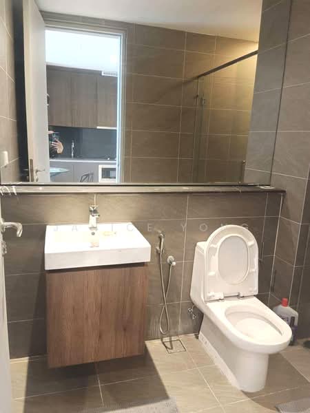 Kondominium untuk Dijual di Grand Medini - Janice Yong - Bathroom - PropertyGuru.com.my