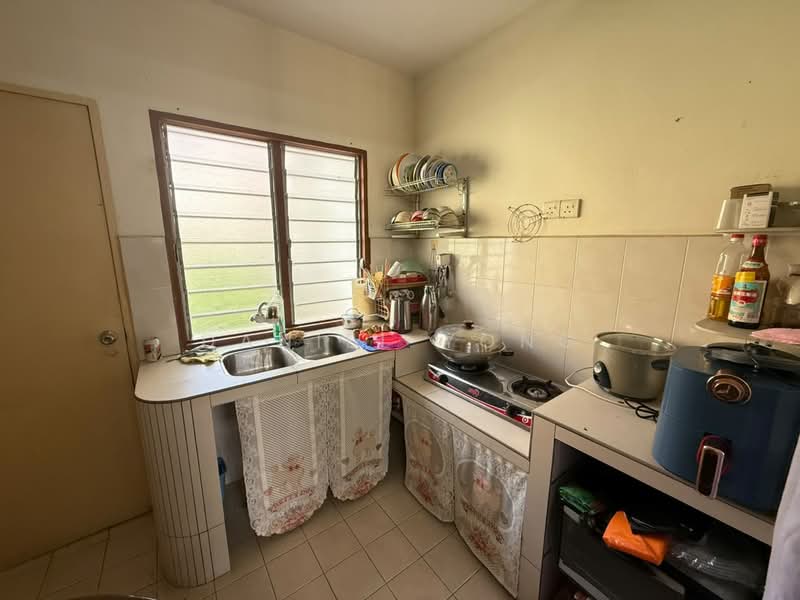 2-storey Terraced House for Sale in Taman Nusantara (Iskandar Puteri (Nusajaya)) - Daniel Yong - Kitchen - PropertyGuru.com.my