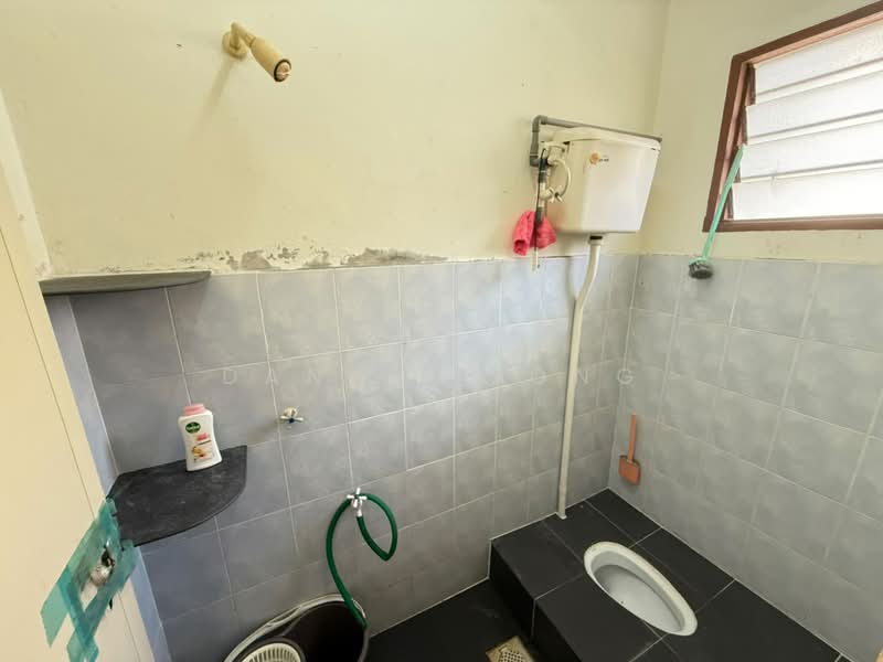 2-storey Terraced House for Sale in Taman Nusantara (Iskandar Puteri (Nusajaya)) - Daniel Yong - Bathroom - PropertyGuru.com.my