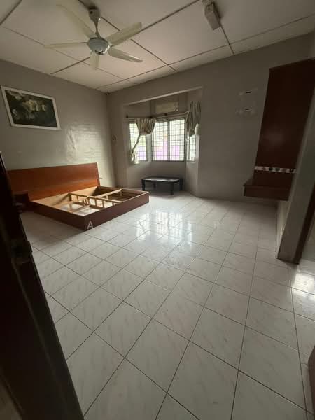 Rumah Teres 2 Tingkat untuk Dijual di Taman Harmoni Kajang (Kajang) - Allister Seow - Bedroom - PropertyGuru.com.my