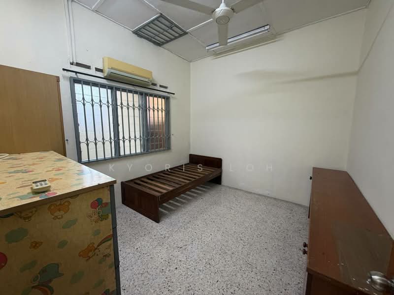 1-storey Terraced House for Rent in Taman Ungku Tun Aminah (Skudai) - Kyoris Loh - Bedroom - PropertyGuru.com.my