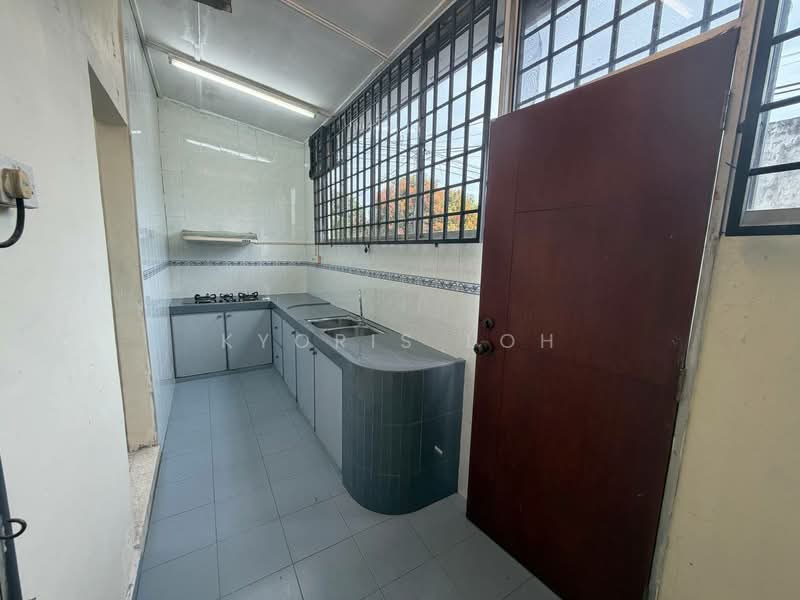 1-storey Terraced House for Rent in Taman Ungku Tun Aminah (Skudai) - Kyoris Loh - Kitchen - PropertyGuru.com.my