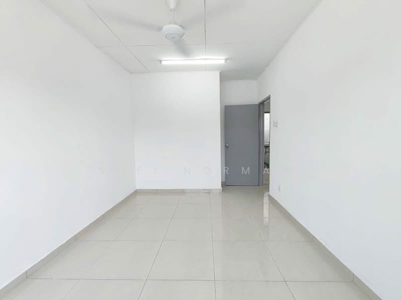 2-storey Terraced House for Sale in Taman Cahaya Masai (Pasir Gudang) - Sufi Norman - Interior - PropertyGuru.com.my