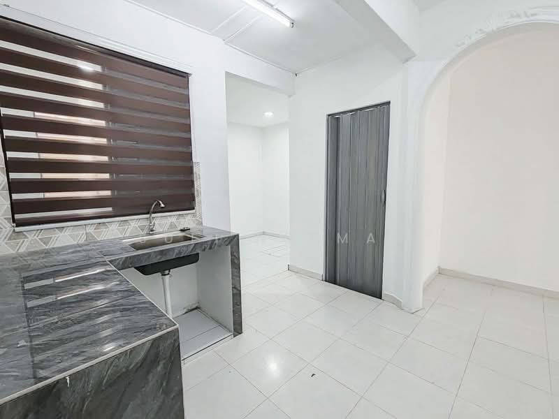 2-storey Terraced House for Sale in Taman Cahaya Masai (Pasir Gudang) - Sufi Norman - Kitchen - PropertyGuru.com.my