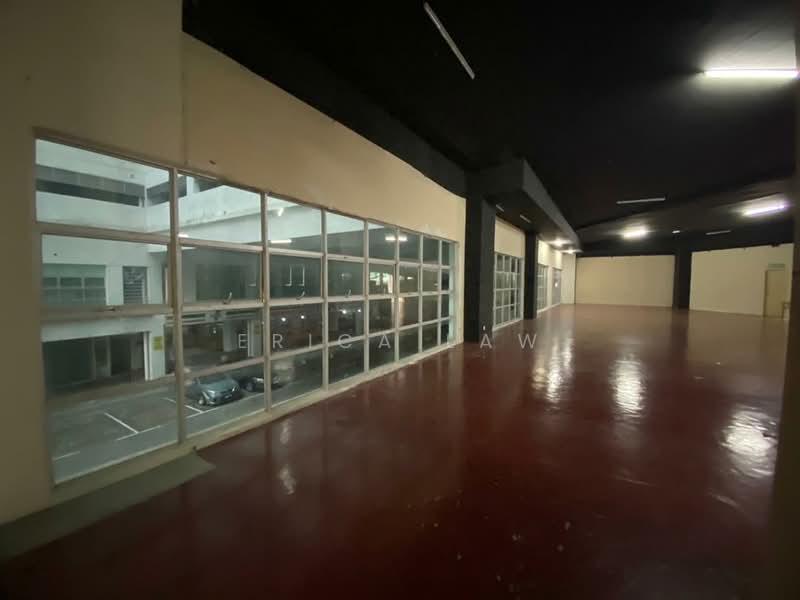 Shop for Rent in Jalan Klang Lama (Old Klang Road) (Kuala Lumpur) - Erica Law - Interior - PropertyGuru.com.my