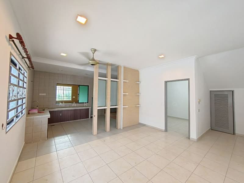 Semi-Detached House for Sale in Bandar Seri Botani (Ipoh) - Marcus Seng - Kitchen - PropertyGuru.com.my