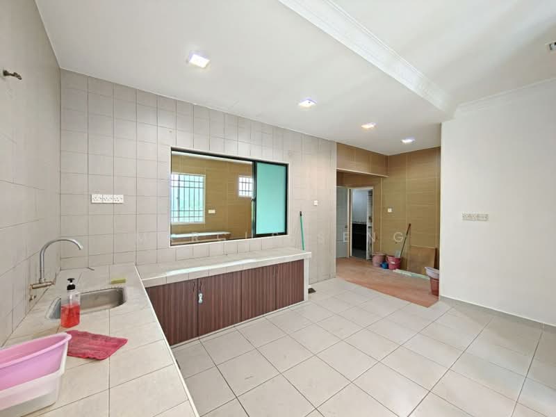 Semi-Detached House for Sale in Bandar Seri Botani (Ipoh) - Marcus Seng - Kitchen - PropertyGuru.com.my