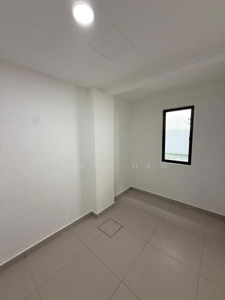 Rumah Teres 2 Tingkat untuk Dijual di Taman Johor Jaya (Johor Bahru) - Amber Hew - PropertyGuru.com.my