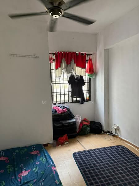 Pangsapuri untuk Dijual di Putri Ria Apartment - May Lee - Bedroom - PropertyGuru.com.my