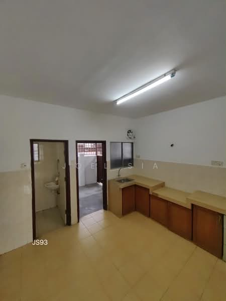 Rumah Teres 2 Tingkat untuk Disewa di Klang (Selangor) - Joel Sia - Kitchen - PropertyGuru.com.my