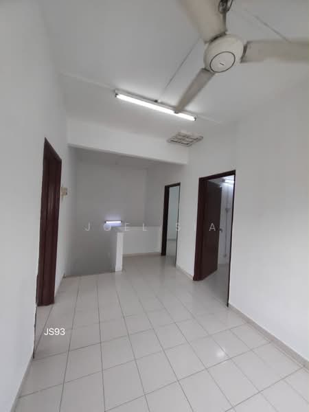Rumah Teres 2 Tingkat untuk Disewa di Klang (Selangor) - Joel Sia - Interior - PropertyGuru.com.my