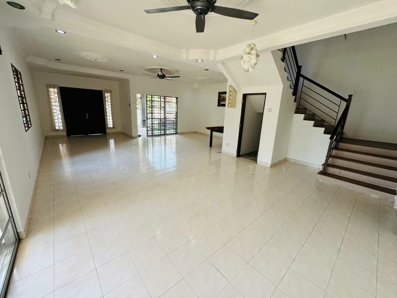 2-storey Terraced House for Rent in Denai Alam (Shah Alam) - Mohd Fadzli - Living Room - PropertyGuru.com.my