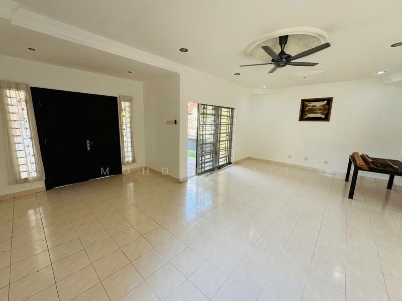 2-storey Terraced House for Rent in Denai Alam (Shah Alam) - Mohd Fadzli - Living Room - PropertyGuru.com.my