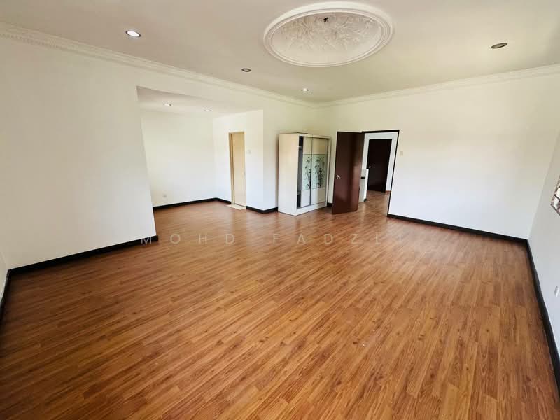2-storey Terraced House for Rent in Denai Alam (Shah Alam) - Mohd Fadzli - Living Room - PropertyGuru.com.my