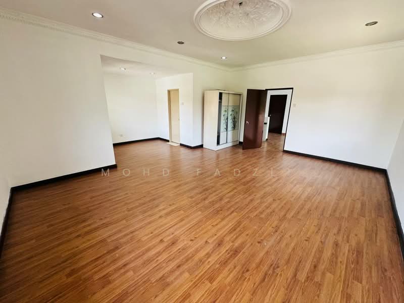 2-storey Terraced House for Rent in Denai Alam (Shah Alam) - Mohd Fadzli - Living Room - PropertyGuru.com.my