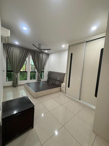Kondominium untuk Disewa di Upper East @ Tiger Lane - Oscar Teoh - Bedroom - PropertyGuru.com.my