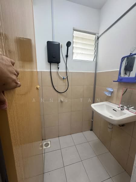 Condominium for Sale at Ara Green - Annie Tan - Bathroom - PropertyGuru.com.my