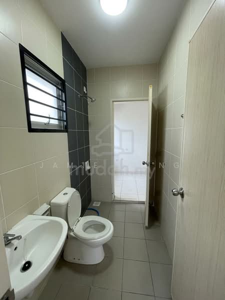 2-storey Terraced House for Rent in Hulu Langat (Selangor) - Jamie Leong - Bathroom - PropertyGuru.com.my