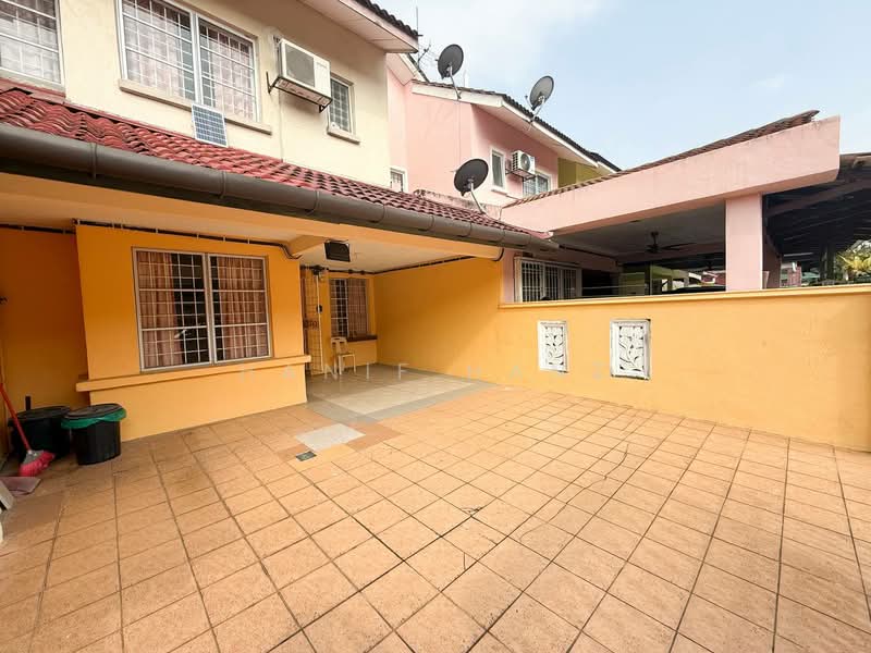 2-storey Terraced House for Sale in Bandar Baru Bangi (Selangor) - Hanif Hanz - Exterior - PropertyGuru.com.my