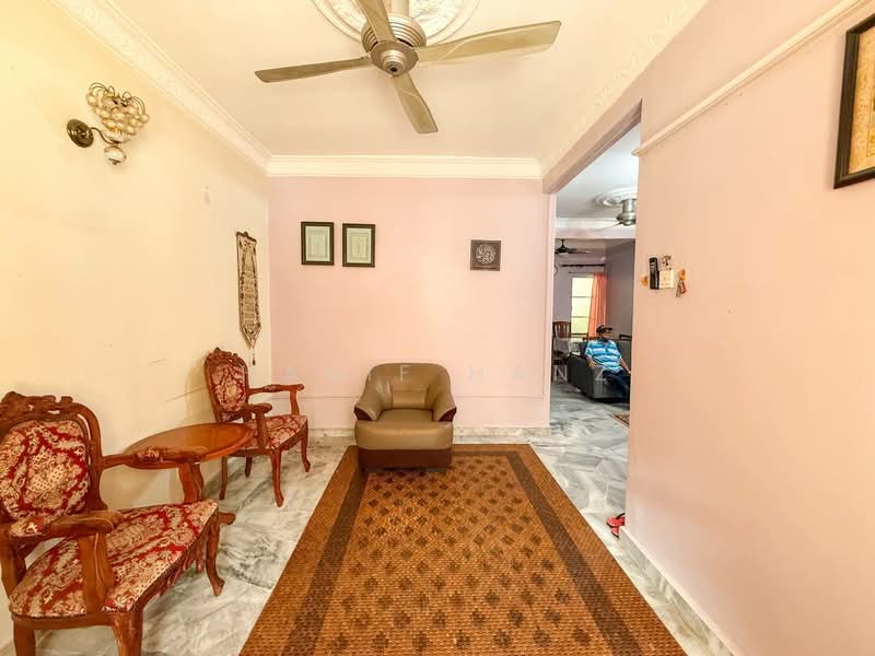 2-storey Terraced House for Sale in Bandar Baru Bangi (Selangor) - Hanif Hanz - Living Room - PropertyGuru.com.my