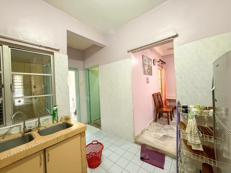 2-storey Terraced House for Sale in Bandar Baru Bangi (Selangor) - Hanif Hanz - Kitchen - PropertyGuru.com.my