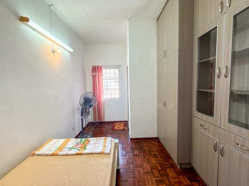 2-storey Terraced House for Sale in Bandar Baru Bangi (Selangor) - Hanif Hanz - Bedroom - PropertyGuru.com.my