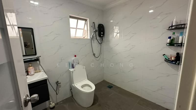 Semi-Detached House for Sale in Rawang (Selangor) - Ken Chong - Bathroom - PropertyGuru.com.my
