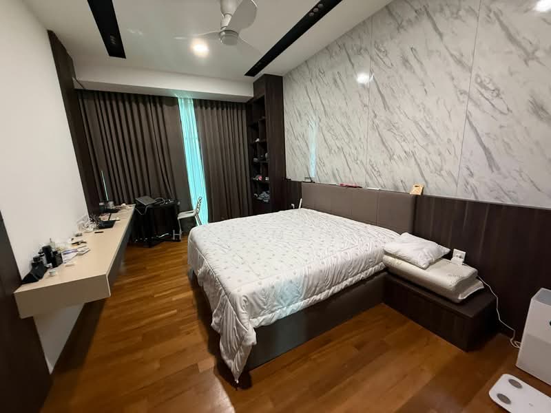 Kondominium untuk Dijual di The Light Collection IV - Hoy Meng - Bedroom - PropertyGuru.com.my