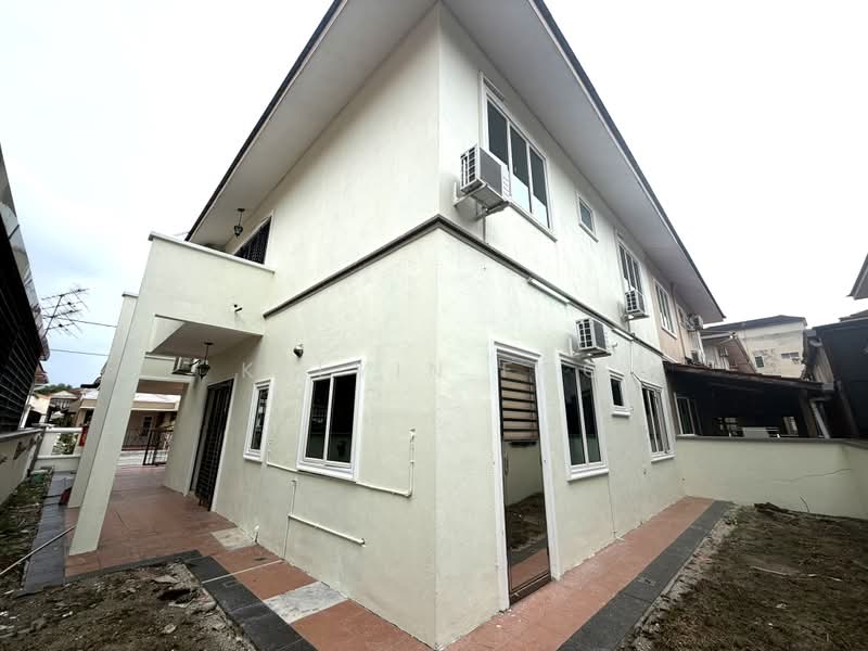 Semi-Detached House for Sale in Taman Intanova (Teluk Intan) - Kelvin Foo - Exterior - PropertyGuru.com.my