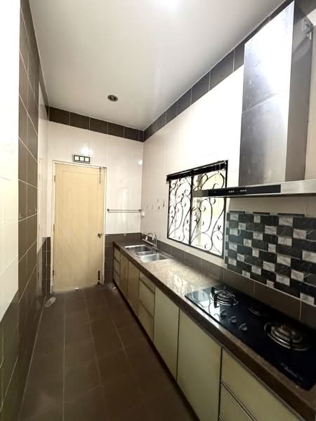 Semi-Detached House for Sale in Taman Intanova (Teluk Intan) - Kelvin Foo - Kitchen - PropertyGuru.com.my
