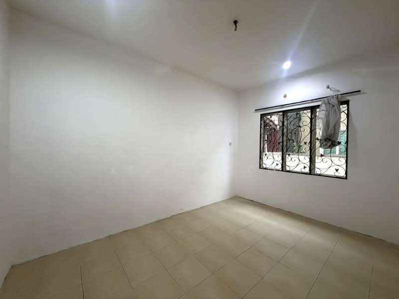 Semi-Detached House for Sale in Taman Intanova (Teluk Intan) - Kelvin Foo - Interior - PropertyGuru.com.my