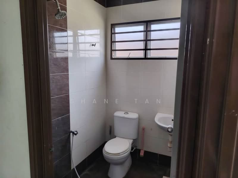 Terraced House for Sale in Seremban (Negeri Sembilan) - Shane Tan - Bathroom - PropertyGuru.com.my