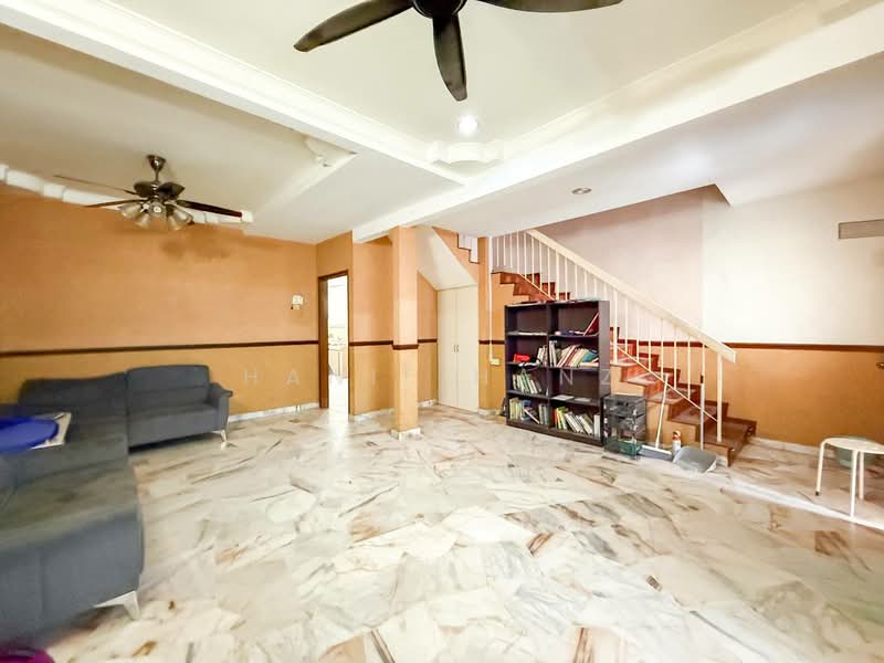 2-storey Terraced House for Sale in Kajang (Selangor) - Hanif Hanz - Living Room - PropertyGuru.com.my
