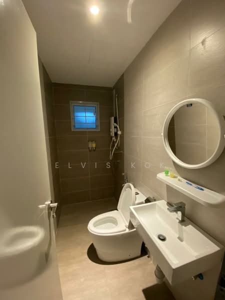 Kondominium untuk Dijual di Koi Suites - Elvis Kok - Bathroom - PropertyGuru.com.my