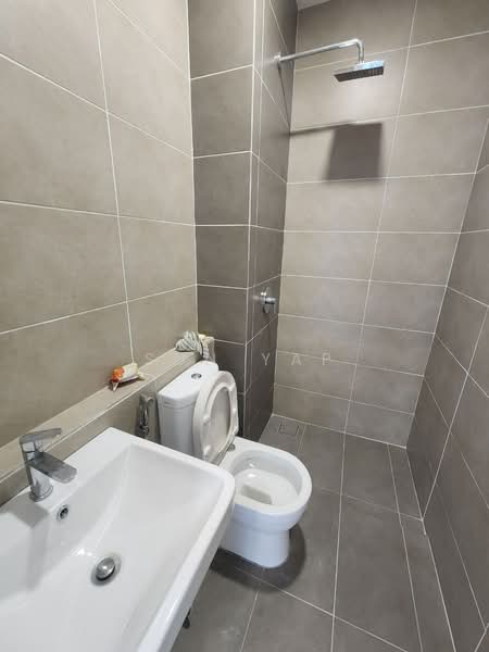 Service Residence for Rent at D'Pristine - Sun Yap - Bathroom - PropertyGuru.com.my