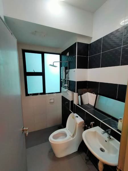 Service Residence for Rent at The Sky Executive Suites - Darren Ho - Bathroom - PropertyGuru.com.my