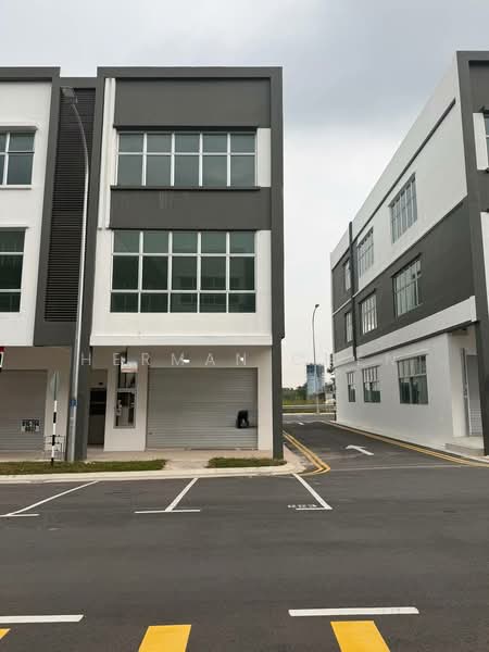 Shop / Office for Rent in Gelang Patah (Johor) - Herman Chen - Exterior - PropertyGuru.com.my
