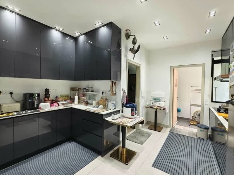 Cluster House for Sale in Iskandar Puteri (Nusajaya) (Johor) - Erica Ho - Kitchen - PropertyGuru.com.my