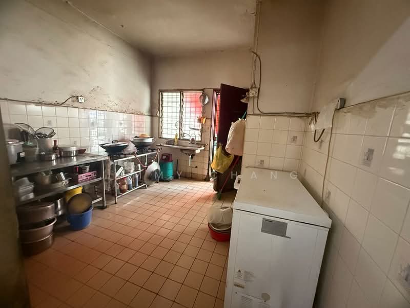 Rumah Teres 2 Tingkat untuk Dijual di BANDAR PUCHONG JAYA (Puchong) - Jimmy Chang - Kitchen - PropertyGuru.com.my