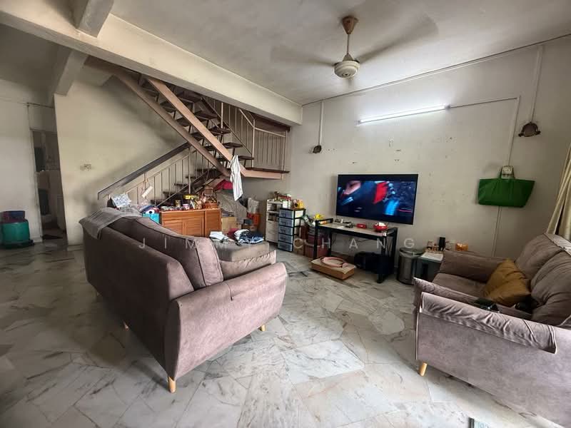 Rumah Teres 2 Tingkat untuk Dijual di BANDAR PUCHONG JAYA (Puchong) - Jimmy Chang - Living Room - PropertyGuru.com.my