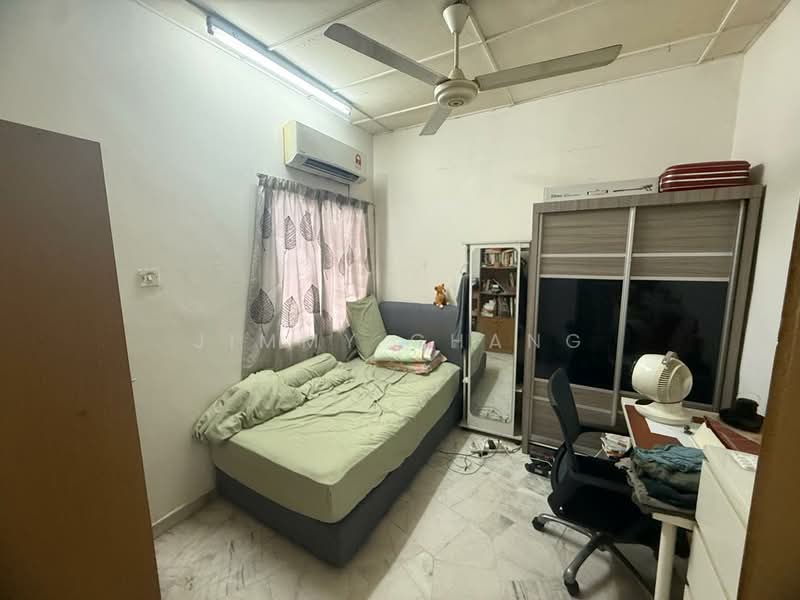 Rumah Teres 2 Tingkat untuk Dijual di BANDAR PUCHONG JAYA (Puchong) - Jimmy Chang - Bedroom - PropertyGuru.com.my