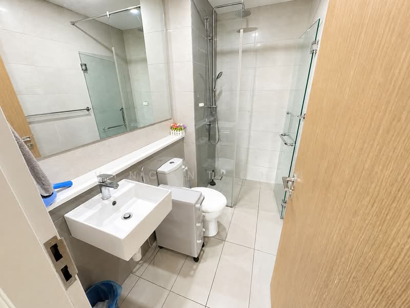 Servis Apartment untuk Dijual di Cantara Residences - Vincent Chin - Bathroom - PropertyGuru.com.my