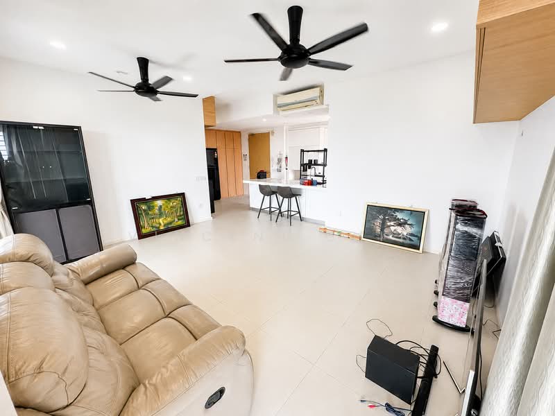 Servis Apartment untuk Dijual di Cantara Residences - Vincent Chin - Living Room - PropertyGuru.com.my