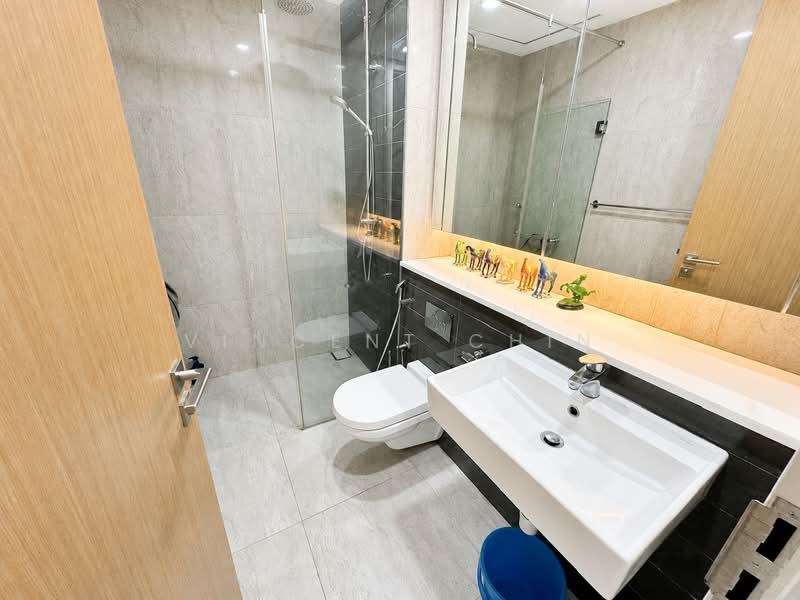 Servis Apartment untuk Dijual di Cantara Residences - Vincent Chin - Bathroom - PropertyGuru.com.my