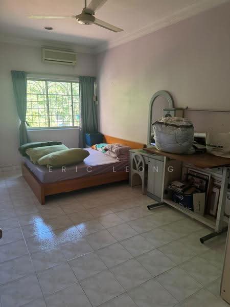 Rumah Teres 2-Tingkat untuk Dijual di Taman Serdang Raya (Seri Kembangan) - Eric Leong - Bedroom - PropertyGuru.com.my
