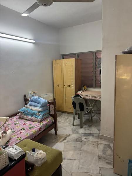 Rumah Teres 2-Tingkat untuk Dijual di Taman Serdang Raya (Seri Kembangan) - Eric Leong - Bedroom - PropertyGuru.com.my