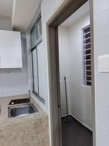 Servis Apartment untuk Disewa di Larkin Heights - Sun Yap - Kitchen - PropertyGuru.com.my