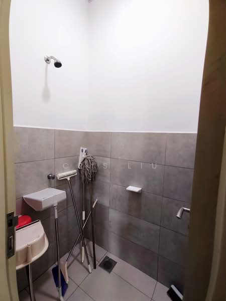 Office for Rent in Petaling Jaya (Selangor) - Cris Liu - Bathroom - PropertyGuru.com.my